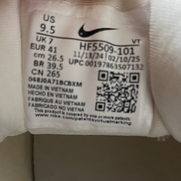 Nike Air Max White, black and blue Sneakers size 9.5 - Picture 6 of 12